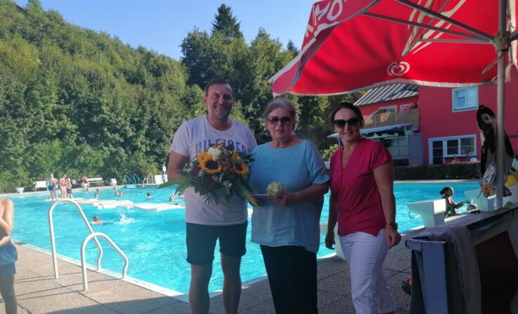 Bügermeister Martin Bruckbauer, Helga Beham und Daniela Frauscher (Foto: Gemeinde)