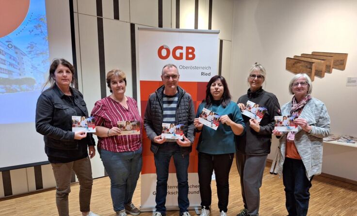 Mit einer Verteilaktion hat der ÖGB Ried auf den Equal Pay Day hingewiesen. (Foto: ÖGB Ried)