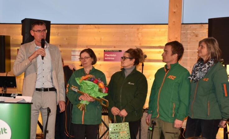 Eduard Seib bei seiner Festansprache und der anschließenden Schlüsselübergabe (Foto: privat)