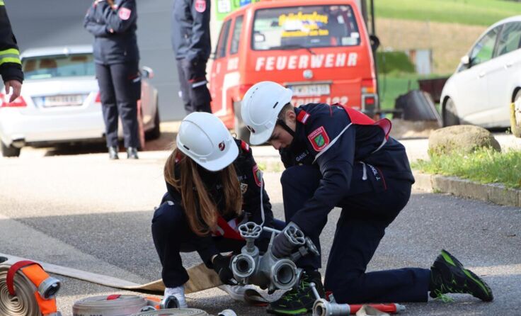 Die Feuerwehrjugend hat sich auf die Prüfung sehr gut vorbereitet. (Foto: BFKDO Schärding)