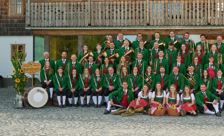 Gruppenfoto des Musikvereins Waldzell (Foto: Hirnschrodt)