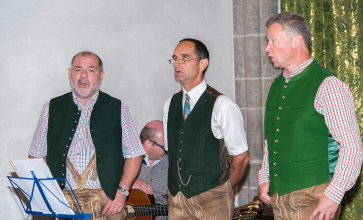 Die Auhäusler Musi bei einer Mundartmesse (Foto: Nöhammer)
