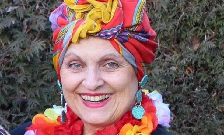 Gaby Grausgruber serviert lustige Geschichten. (Foto: privat)