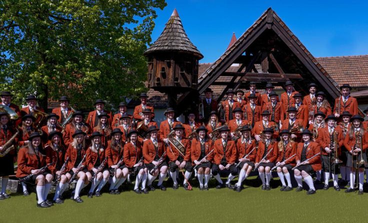 Gruppenfoto mit den Musikern (Foto: Pfarrmusik Ort)