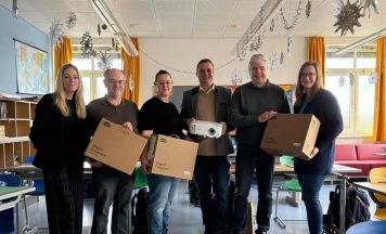 Fünf neue Beamer für Mittelschule und Volksschule Andorf