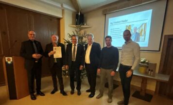 Gemeinde Brunnenthal verleit Friedrich Wadler Ehrenring 