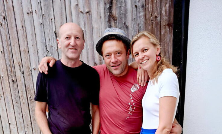 Sepp Braun, Hansi Reiter und Daniela Reiter sind das Ensemble "Innen.Drin". (Foto: privat)