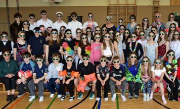 Rieder Gymnasium präsentiert das Musical Darf´s ein bisschen Meer sein?