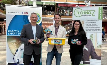 Mittelschüler bauen Roboter in der Rieder Werberzeile