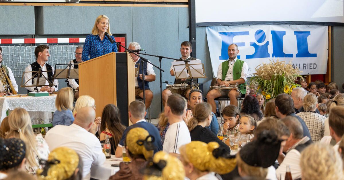 Volksschule Schildorn-Pramet wurde feierlich eröffnet