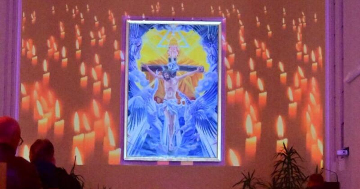 „Nacht der 1.000 Lichter“ in der Riedbergkirche