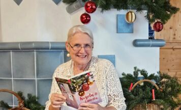 Tumeltshamer Autorin veröffentlicht neues Weihnachtsbuch Kugeln und Lametta