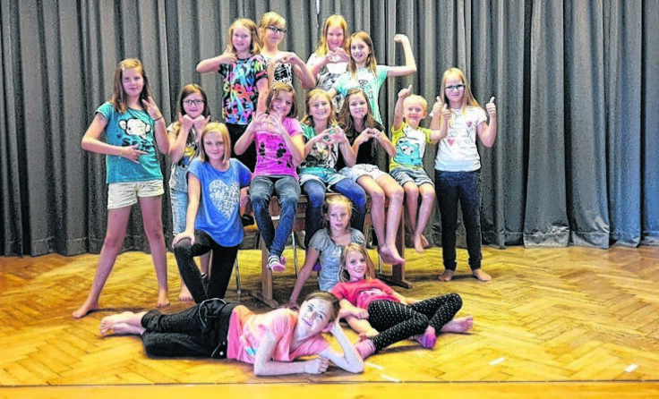 Im Laufe der Woche erarbeiten die Kinder beim Workshop ein Theaterstück.