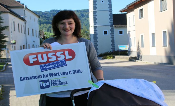 Michaela Leitner gewann mit der richtigen Antwort den 300-Euro-Gutschein von Fussl.