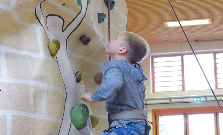 Zahlreiche Stationen laden beim Familienfest zum Mitmachen ein. Foto: Alexandra Kromus