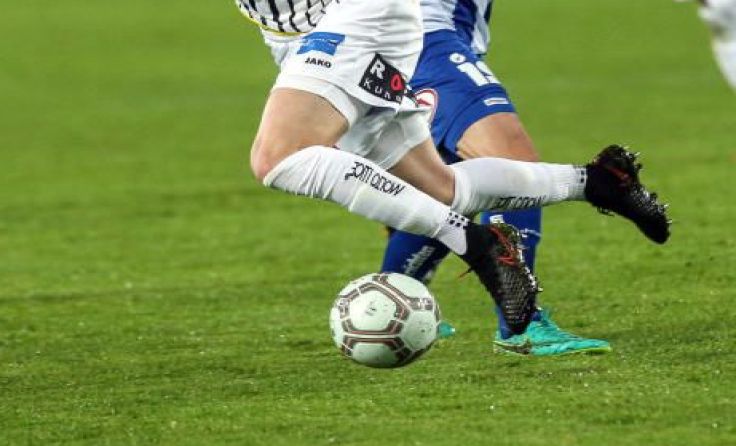 Kontakt aufnehmen. Tips sucht echte „Storys“ rund um den Fußball.Symbolfoto: Weihbold