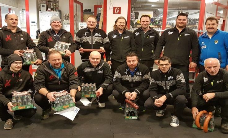 Die Gruppe A beim Wanger Eisturnier.Foto: ESV Wang