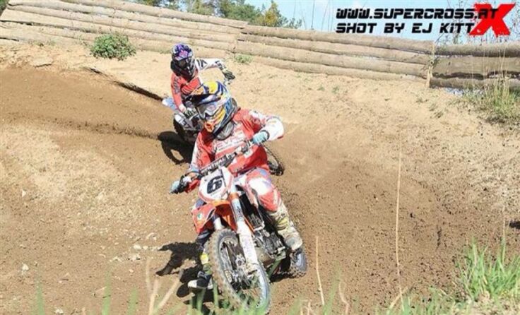 Maximilian Paradeiser auf seinem Bile*Foto: EVAC-Racing-Team