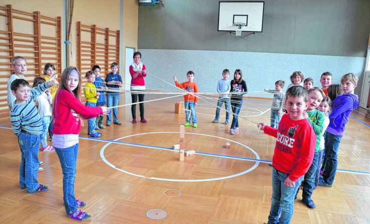Nicht einer alleine, sondern alle gemeinsam: ein Netz als Symbolik für den Zusammenhalt