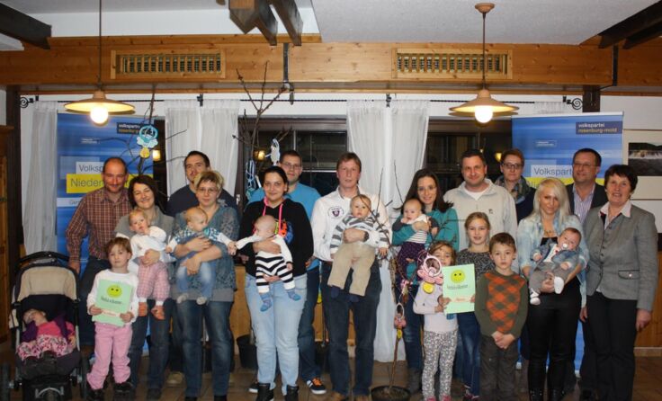Ein symbolträchtiges Willkommensgeschenk: das Lebensbäumchen Foto: Gemeinde Rosenburg-Mold