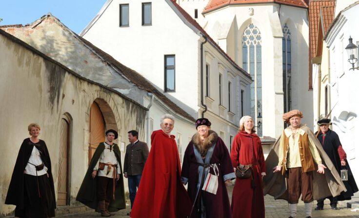 Die Stadtführer erwarten interessierte Besucher. Foto: M. Jarmer