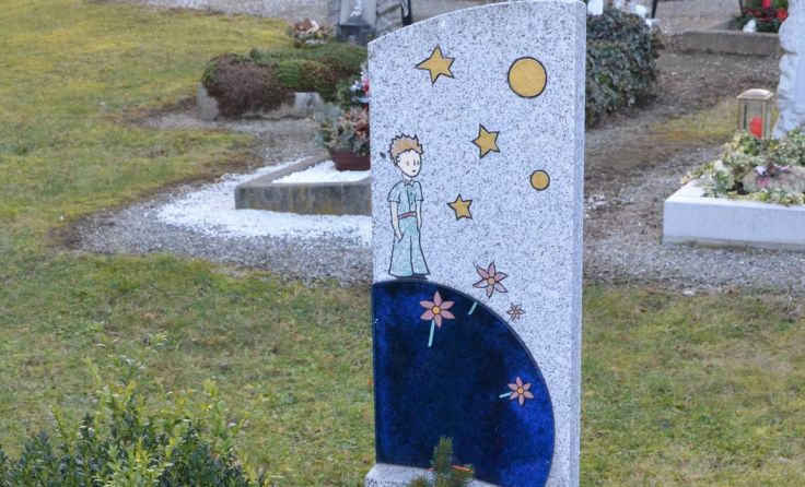 Kindergrab am Friedhof in Horn Fotos: LK Horn