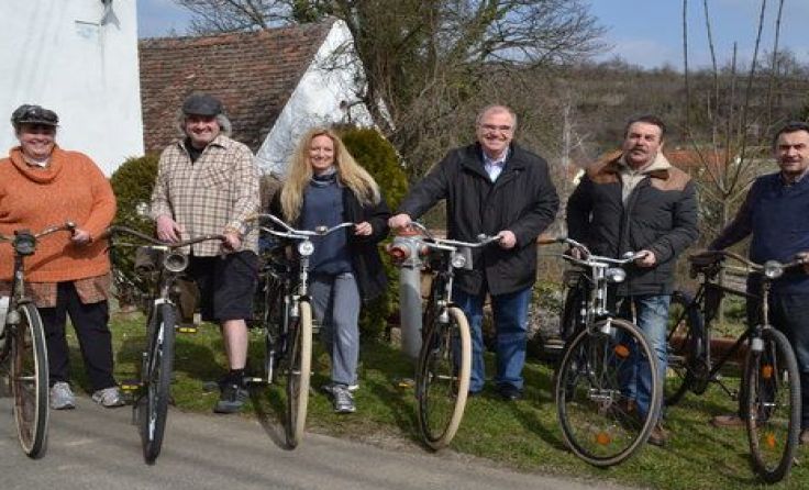 Auch im Vorjahr war das Waffenradtreffen der „Rad-Oldies“ gut besucht Fotos: E. Grath