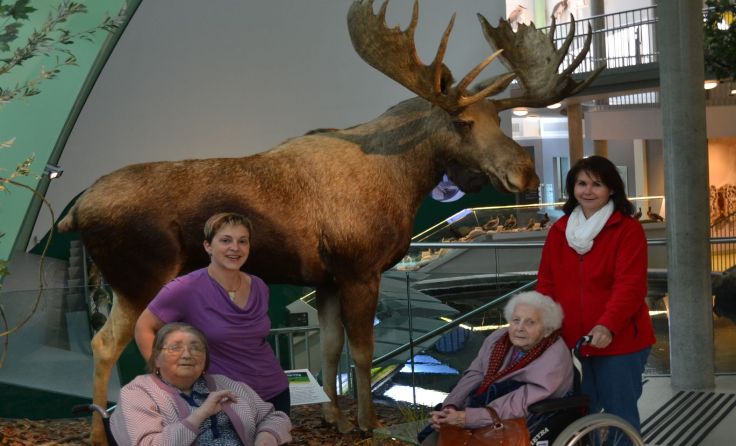 Monika Fröschl mit Liselotte Prey, Eva Frodl mit Margareta Dunkl