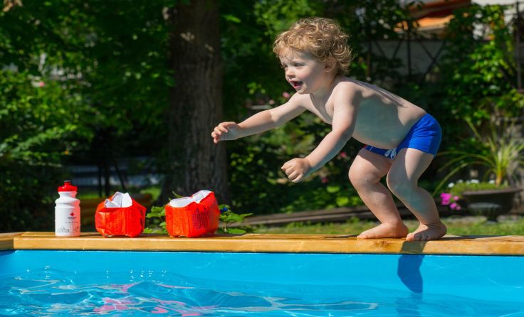 Kinder im und am Wasser niemals unbeaufsichtigt lassen! Foto: ÖRK / H. Kellner
