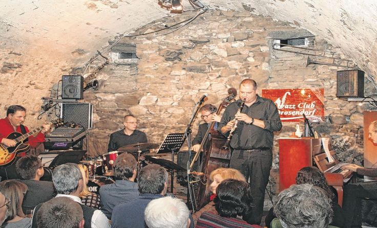 Mit dem „Herbert Swoboda-Quintett“ das alte Jahr verabschieden Foto: Hannes Swoboda