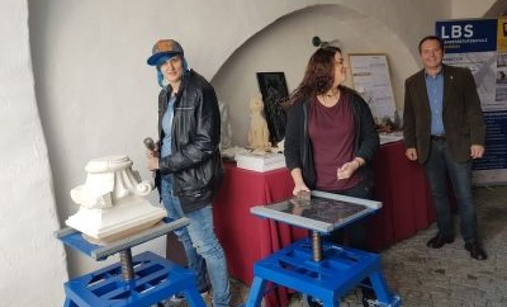 Im Brandlhof präsentierten die Steinmetze ihr Können.