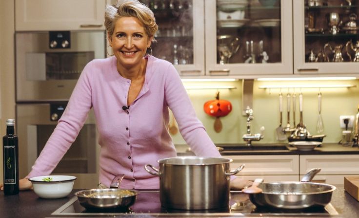 Martina Hohenlohe zeigt Wild-Küche Foto: Philipp Lipiarski, www.goodlifecrew.at)