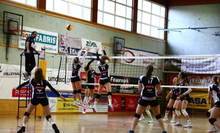 Am Block Nr. 10 Sarah Kastenberger und Nr. 11 Elisa Sonnleitner (Foto: ASKÖ Volksbank Purgstall)
