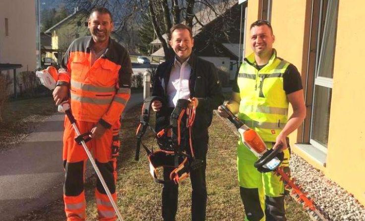 Bauhofmitarbeiter Gerhard Neudeck, Bgm. Kurt Pawluk und Nordwin Maier Foto: Gemeinde Roßleithen