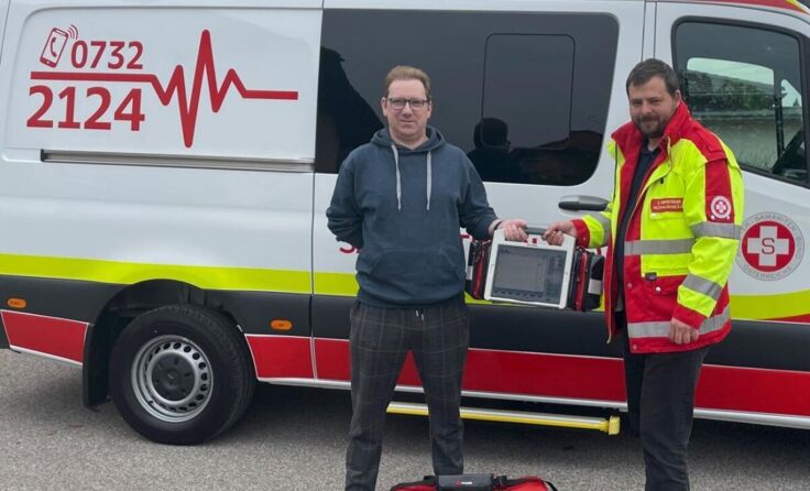 Finanzielle Unterstützung bei der Anschaffung eines Simulators. (Foto: Samariterbund Alkoven)