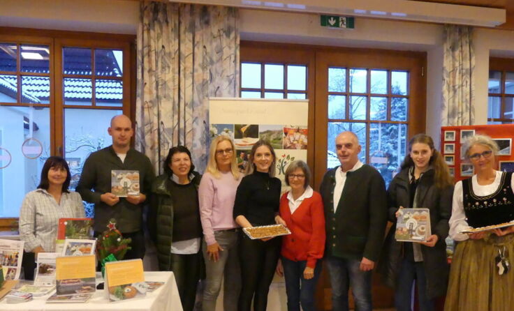 Bei der Präsentation der Kochfibel (Foto: Naturpark Obst-Hügel-Land)