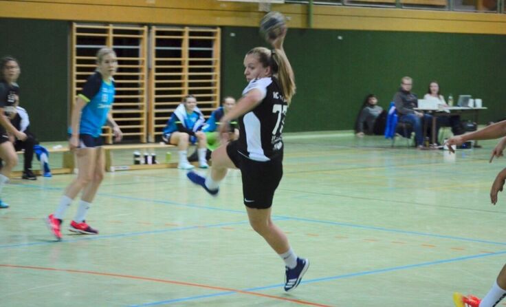 Pia Haden im Angriff (Foto: HCE)