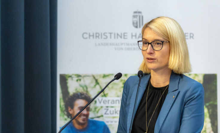 LH-Stv.in Christine Haberlander bei der Urkundenverleihung in Linz (Foto: Land OÖ/Andreas Krenn)