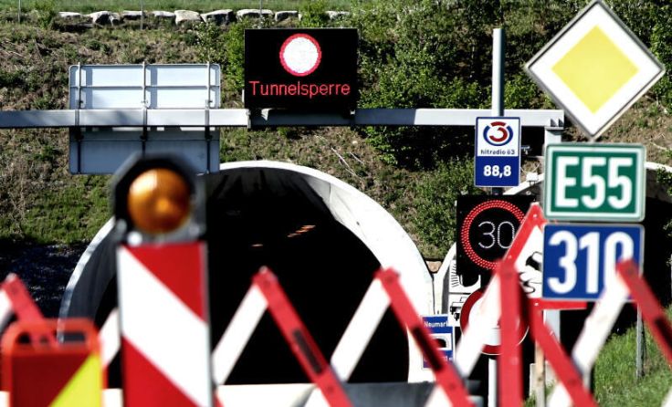 foto: VOLKER WEIHBOLD tunnelsperre neumarkt (Foto: Symbolfoto: Volker Weihbold)