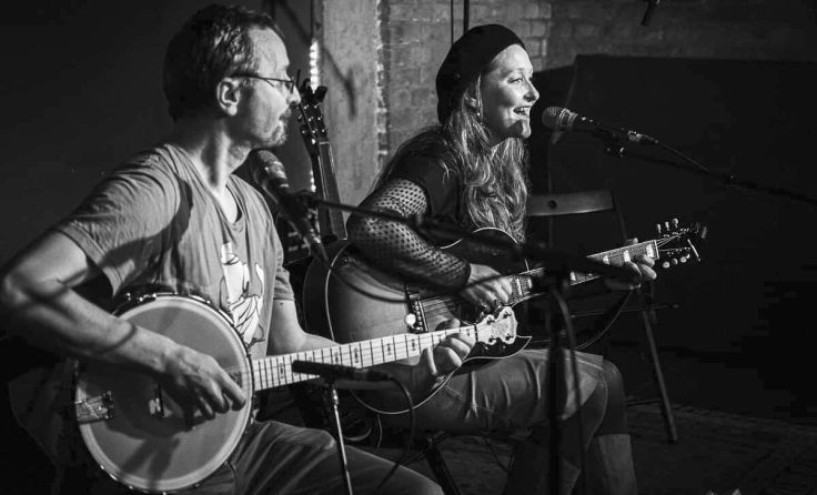Josi Kreiza (li.) und Inga Lynch (Foto: Christina Milassin)