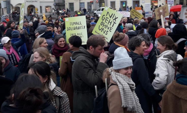 Foto von der vorjährigen Demonstration am 8. März in Linz (Foto: GRÜNE Gallneukirchen)