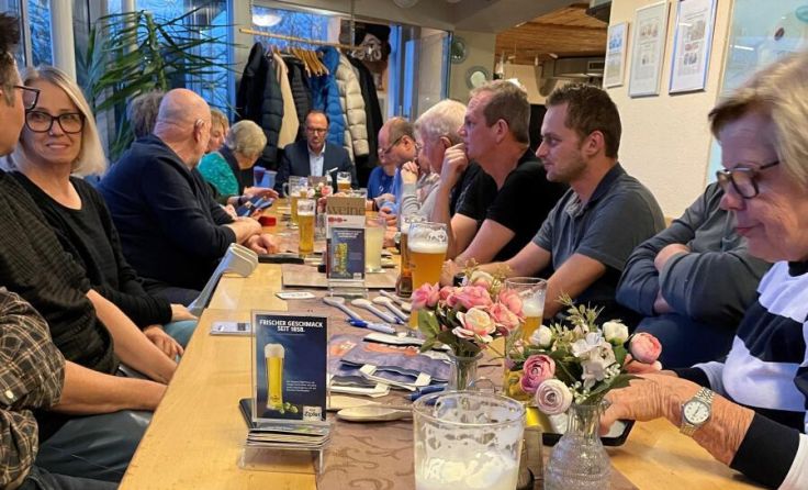 Beste Stimmung beim Regionalstammtisch der FPÖ-Ottensheim (Foto: FPÖ UU)