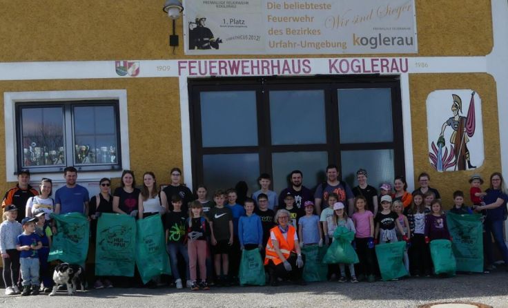 Die Feuerwehr Koglerau kam sogar mit 36 Personen. (Foto: Ulrike Monter)