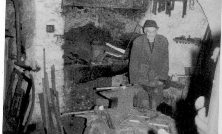 Kreuzschmied Johann Pammer im Jahr 1987 (Foto: Sammlung Sepp Plöchl (Foto von Josef Sixt))