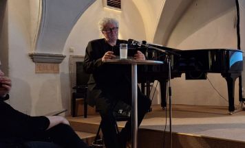 „Granit und Gloria“ im Schloss Pragstein hat das Publikum begeistert