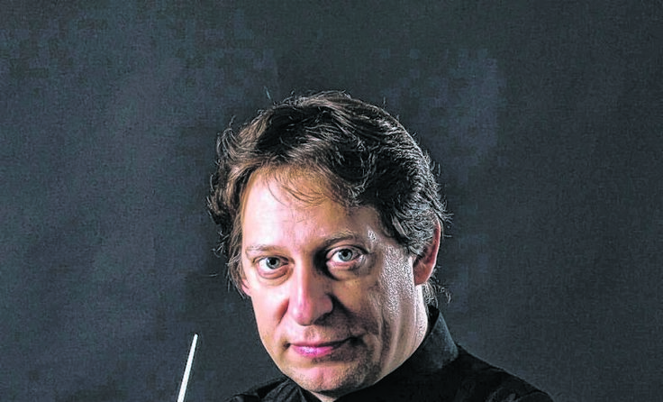 Das Neujahrskonzert steht unter der Leitung von Dirigent Thomas Doss