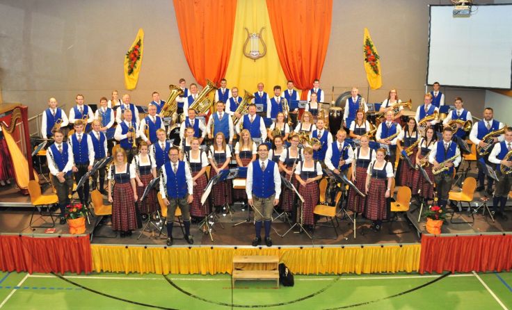 Herbstkonzert der Ortsmusik Munderfing mit Schülerchor und Jungmusikern