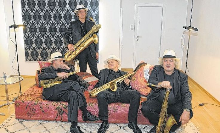 Die vier Saxophonisten von Sax Frontal spielen am 18. November in Burgkirchen.