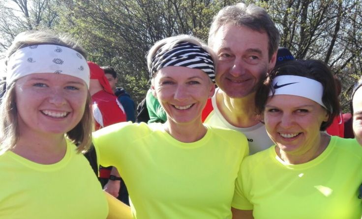 Die Staffel-Läuferinnen der gesunden Gemeinde Hartkirchen/Union FiT in den neuen Lauf-Outfits