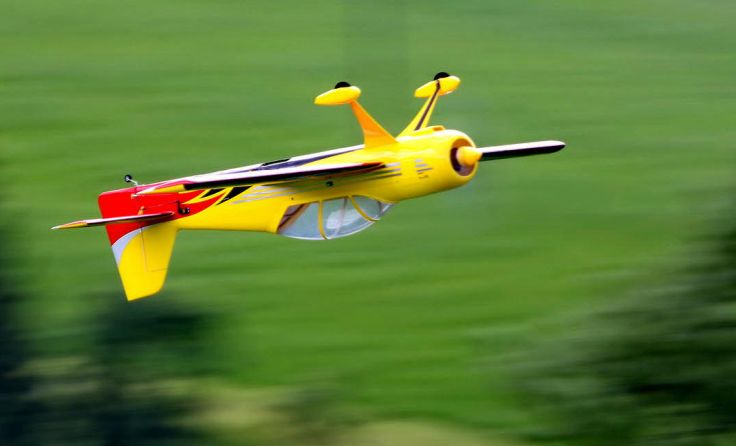 Neben den Bewerben werden auch atemberaubende Flugshows präsentiert.